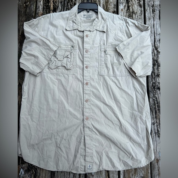 Weekender Traveler Mens Short Sleeve Button Down Khaki Adventure Series XL Shirt - Picture 3 of 7